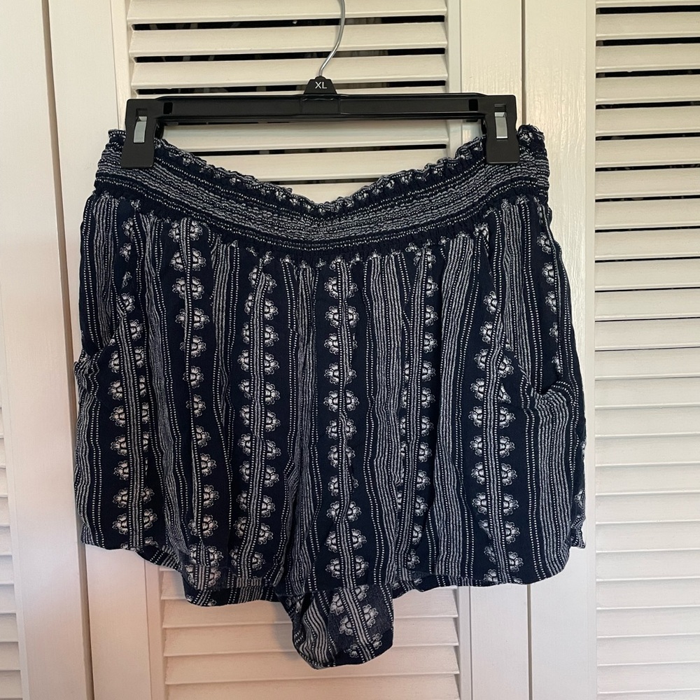 Women's Patterned Smocked Shorts